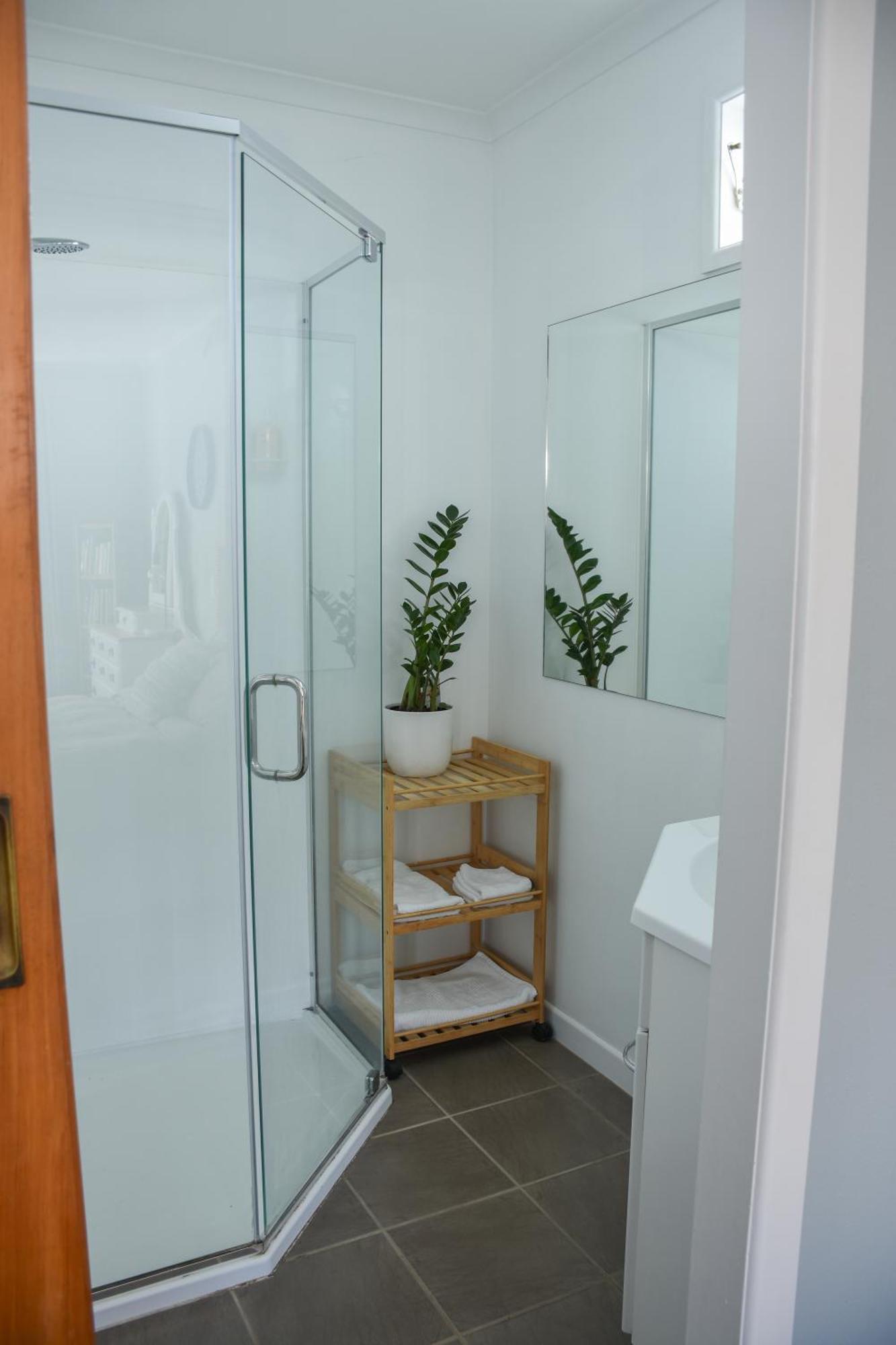 Beautiful Home With Short Stroll To Havelock Village Хейвлок Норт Екстериор снимка